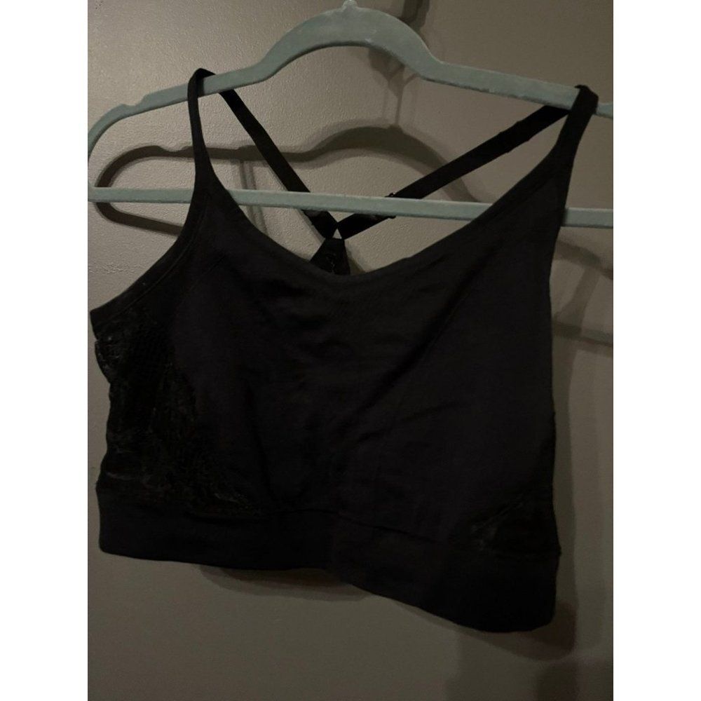 Torrid active size 2 black lace Sports bra
